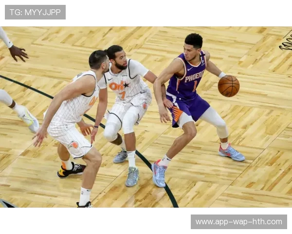 太阳团队协防成功阻断对方突破路线